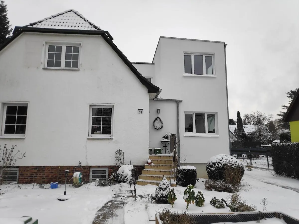 Mini-Apartment Ruhig Und Verkehrsguenstig In Берлин 0*,